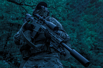 Army sniper at night - obrazy, fototapety, plakaty