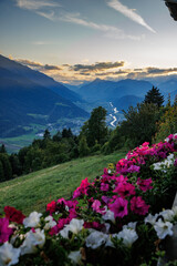 Obraz premium Scenic view from Mösern near Seefeld in Tyrol, Austria, overlooking the stunning Inntal valley.