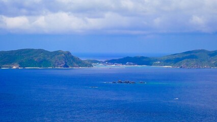 Fototapeta premium 慶良間諸島渡嘉敷島の照山展望台から見える風景