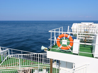 フェリーから見る海