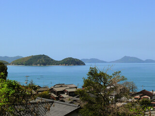 瀬戸内海沿岸の漁村と島々。
瀬戸内海国立公園。
日本の春の風景。