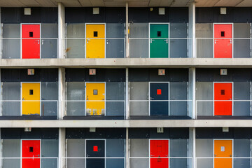 A flat with colorful doors - obrazy, fototapety, plakaty