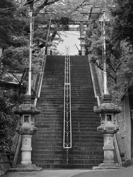 鳥居へと続く階段
