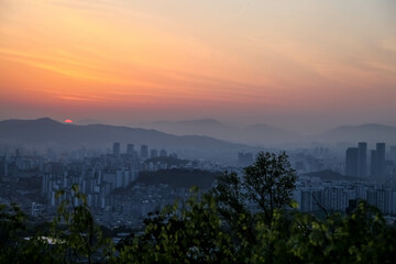 Sunrise in downtown Seoul