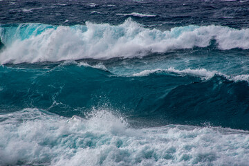 Fototapeta premium 奄美の海, ダイナミックな海, 美しい波, 美しい波色, 