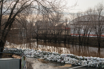 the flood in Orenburg flooded residential buildings