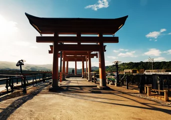 Afwasbaar fotobehang Each torii gate holds significance in the context of its shrine. © 和正 住原