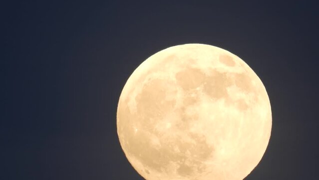 Timelapses of the full moon