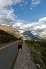 Fototapeta premium Breathtaking view of the Glacier national park under a bright cloudy sky