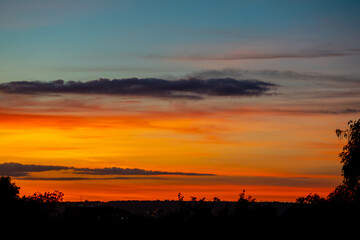 Obraz premium Early morning sky with multicolored clouds