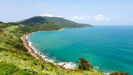 Fototapeta premium Beautiful Wandscape With Blue Sea And Mountain On Son Tra Peninsula, Vietnam.