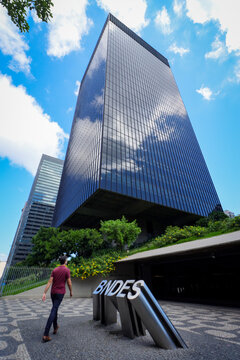 Rio de Janeiro, RJ, Brazil, 03/11/2024 - National Bank for Economic and Social Development headquarters, BNDES, Banco Nacional de Desenvolvimento Econ&ocirc;mico e Social, in the Chile Avenue, Downtown Rio