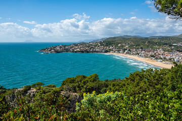 Beautiful mediterranean landscape with the beautiful Serapo Beach at Gaeta. Lazio, Italy. - 784658020