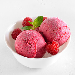 Raspberry ice cream