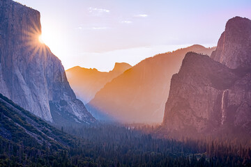 Yosemite Valley Sunrise - obrazy, fototapety, plakaty