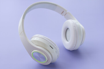wireless white music headphones. For use in advertising or product catalog