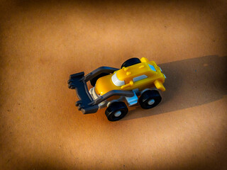 Obraz premium Toy car with bucket
