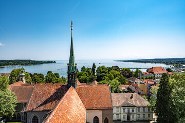 Panoramablick vom Münster Unserer Lieben Frau auf den See an einem Sommertag.  Konstanz, Bodensee,...