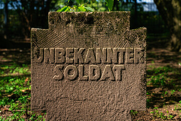 Grab des Unbekannten Soldaten - 784977207
