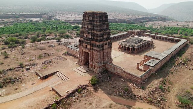 gandikota Madhavaraya Swamy Temple diagonal view, pull back drone shot at andhra pradesh, india