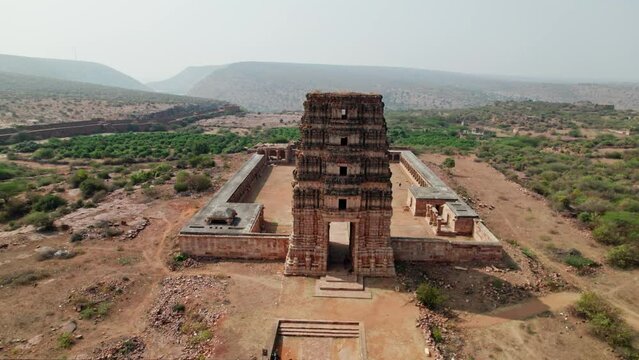 gandikota Madhavaraya Swamy Temple, push in drone shot at andhra pradesh, india. daytime, 4k