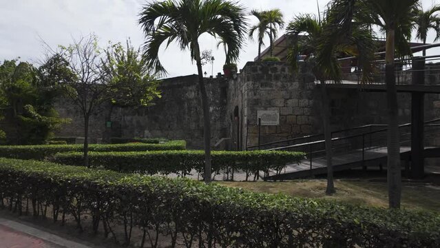 Slow establishing shot of the exterior of the historic Baluarte del Reducto