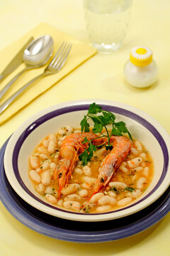 Beans with prawns.
