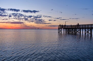 Fototapeta premium Beautiful sunset at Mobile Bay