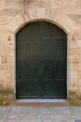 aged, ancient, antique, arch, arched, arches, architecture, archway, brick, carve, castle, church, courtyard gate, decor, door knocker, doors, doors and arches, doorway, entrance, facade building, fen