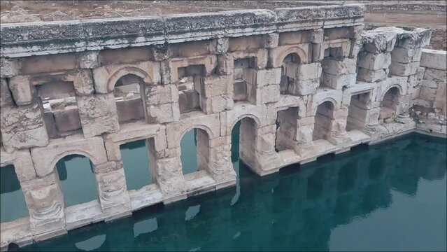 Basilica Therma  is an ancient Roman spa town located in the Yozgat province of Turkey. The bath was built in the 2nd century and used in Byzantine, Selcuk and Ottoman periods .