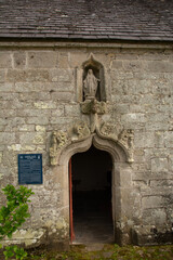 Fototapeta premium La chapelle de la Salle à Lanmérin en Côtes d'Armor - Bretagne France