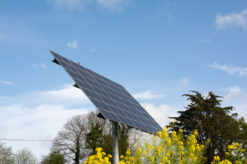 Grands panneaux solaires en région Bretagne-France