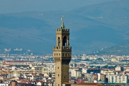 Torre Arnolfo del palazzo Vecchio di Firenze..Comune di Firenze .