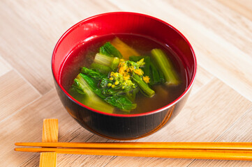 菜の花の味噌汁