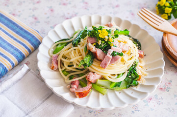 菜の花とベーコンのパスタ
