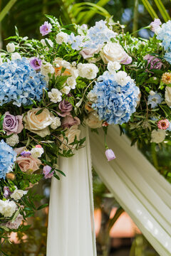 Elegant floral arrangement for wedding decor