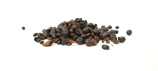 Palm kernal seeds with uncracked kernals and thick shells