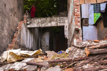 old buildings that are relics of the colonial period
