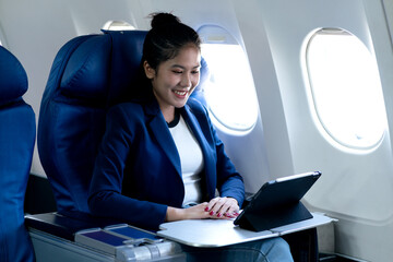 young businesswoman Meeting with business partners via tablet