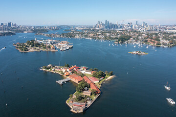 Sydney harbour islands ,Spectacle island and Cockatoo island with the city of Sydney in the background. - 785943014