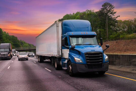 Fototapeta  Highway transportation with cars and Truck in Atlanta, United States