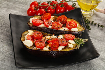 Baked eggplant with cheese and tomato