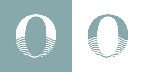 Logo Nautical. Letra inicial O con olas de mar - 786129876