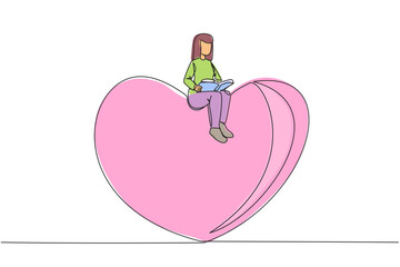 Single continuous line drawing woman sitting on big heart. Read romantic fiction books. Enjoy the storyline. Hobby reading story books. Book festival concept. One line design vector illustration