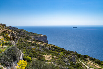 Beautiful cliffs in Malta, sunny day - 786219080