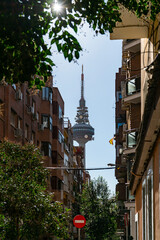 Foto desde una calle del Pirulí. Madrid, España.