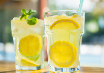 Close up Lemonade mixed with lemon