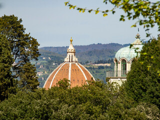 Italia, Firenze, il Giardino di Boboli e veduta della città.