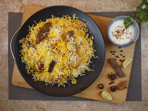 Mango Jiuce, Mangi jam ,Mango Shake, Chicken karahi , Stubary juice, Potato role
