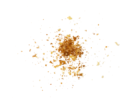 mucchio di briciole di pane o dolce marrone biscotto scontornate su sfondo trasparente per sovrapposizione